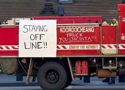 تجمع آتش‌نشانان و کشاورزان در اعتراض به مالیات خدمات اضطراری در ایالت ویکتوریا