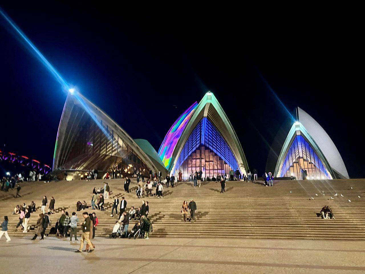 سیدنی درخشان‌تر از همیشه؛ فستیوال Vivid Sydney 2025، پیوندی از نور، صدا و خیال