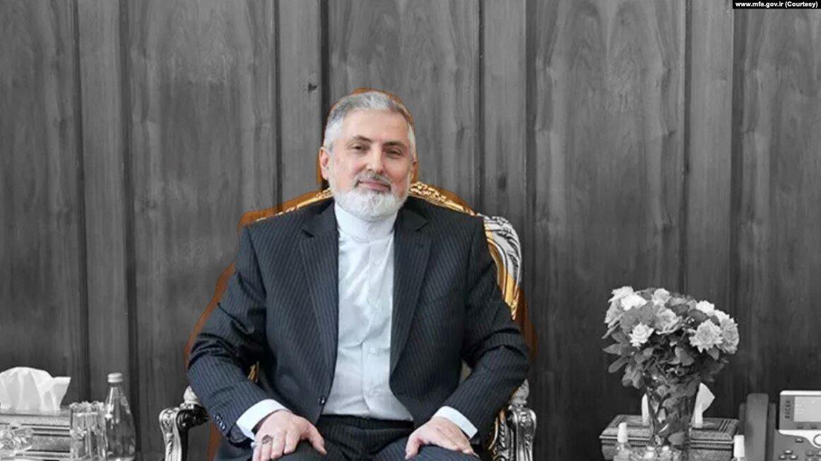  وبسایت استرالیایی گزارش داد: سفیر اخراجی جمهوری اسلامی از استرالیا با خودروی لکسوس به سرعت سفارت را ترک کرد