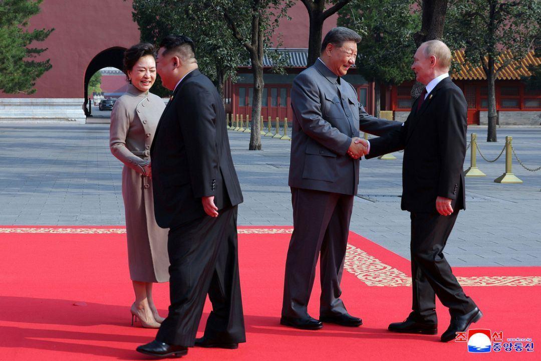 از عمر ۱۵۰ ساله انسان تا زندگی جاودانه؛ مکالمه خصوصی شی و پوتین فاش شد