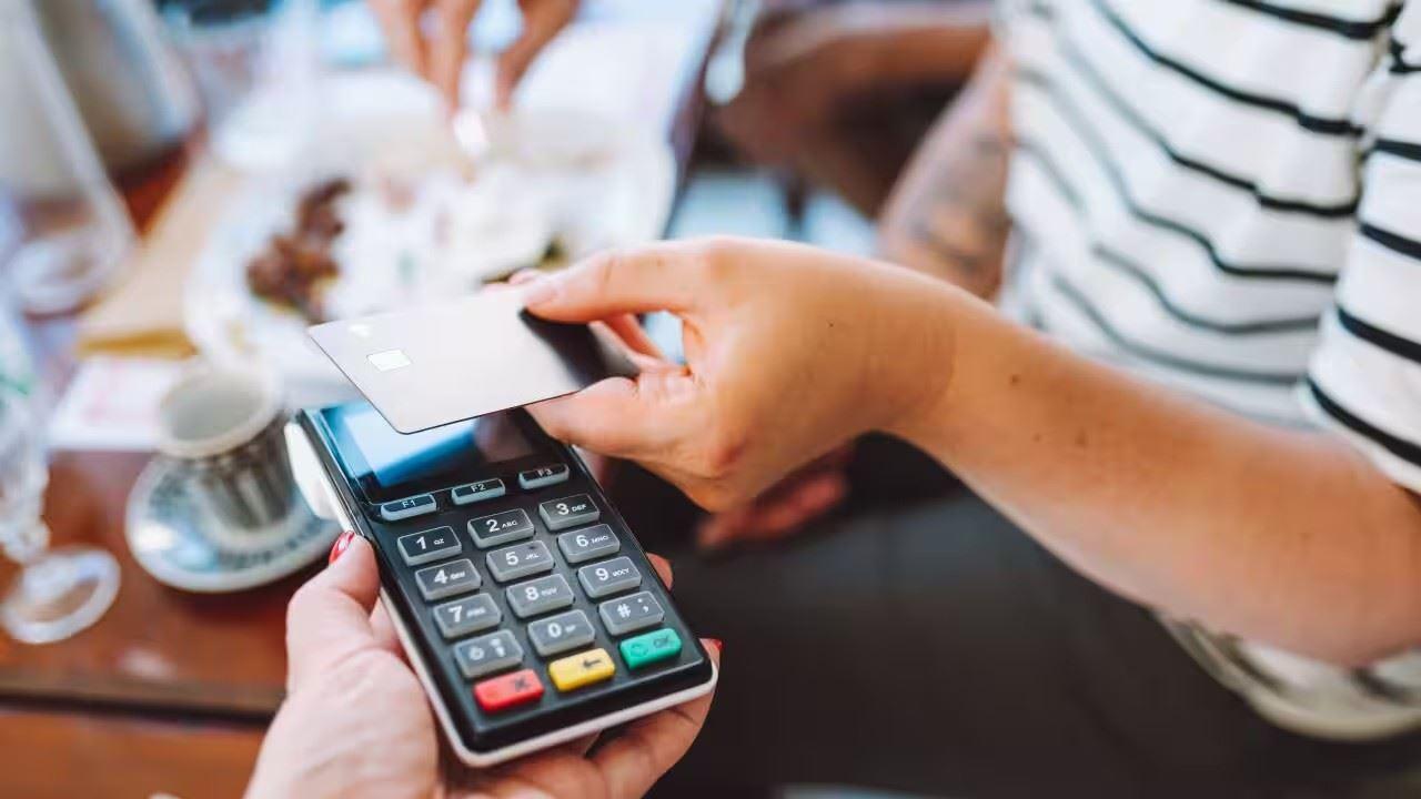 پول، رفاه و شکاف درآمدی در استرالیا: آیا ثروت زیاد، تضمین کننده سعادت و خوشبختی است؟