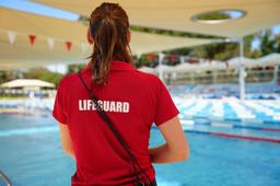 استفاده از هوش مصنوعی به عنوان "چشم سوم" نجات‌غریق‌ها در استخرهای عمومی استرالیا 