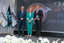 کلر اونیل: ایرانیان در علم، پزشکی و فرهنگ نقش مهمی در استرالیا دارند