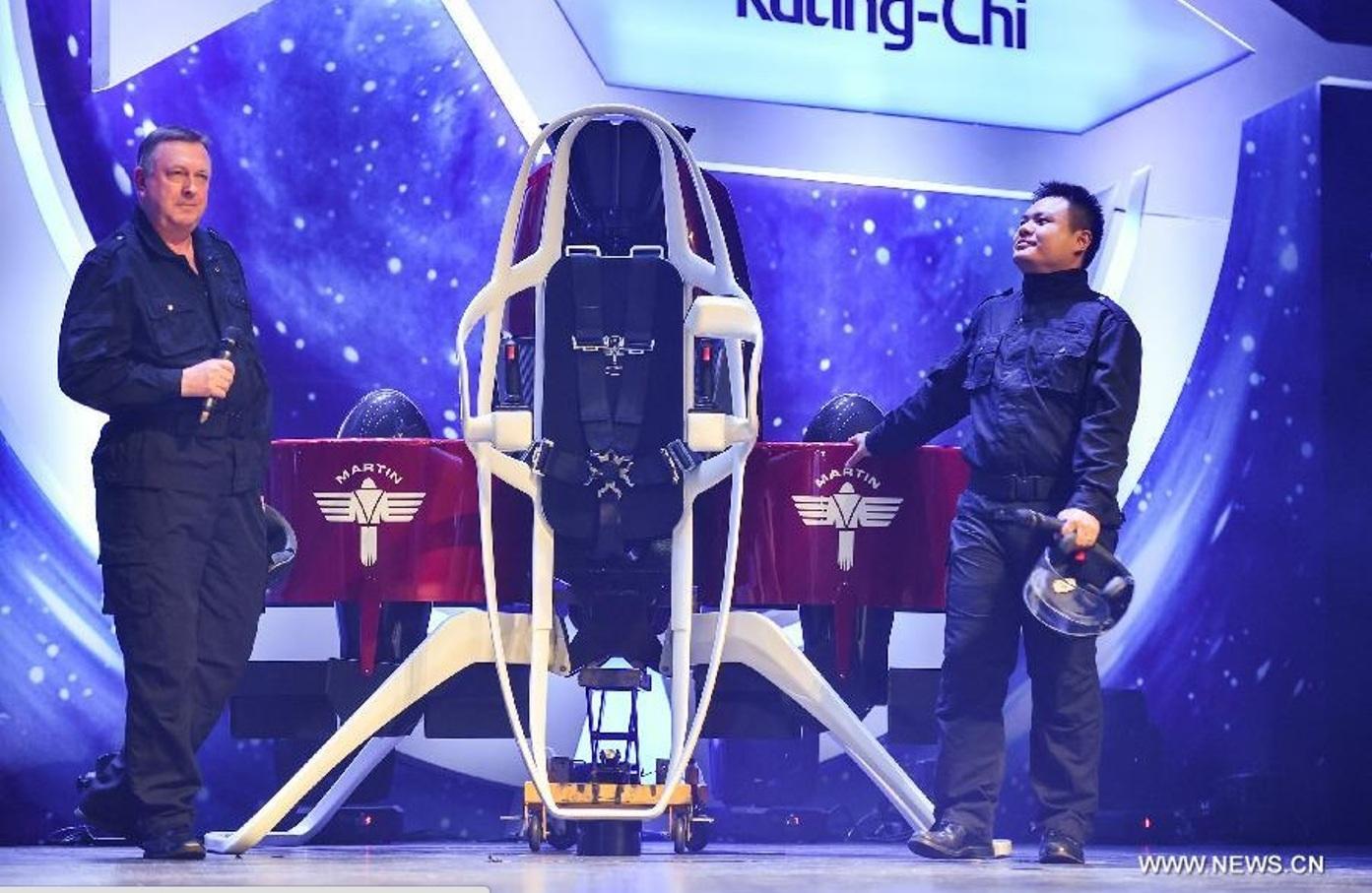 تحقق رویای پرواز انفرادی با جت پوشیدنی