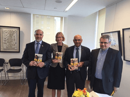 رونمایی از کتاب " ایران در تقاطع " در مقر سازمان ملل