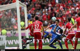پرسپولیس 4- استقلال 2 ...داربی طوفانی پرسپولیس را صدرنشین کرد