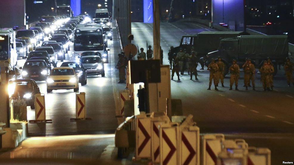 کودتای نظامی توسط ارتش در  ترکیه ، ارتش قدرت را در دست گرفت!!