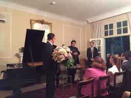 حضور نوازنده ایرانی - استرالیایی " کیومرث پیرگلو " در میهمانی سفیر استرالیا در ایران