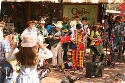 ملبورن ...استرالیا / جشنواره  (Hurstbridge Wattle Festival )  27/8/2017
