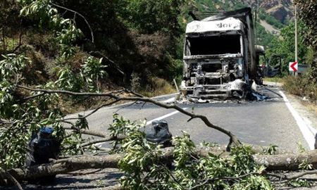 افراد مسلح به یک اتوبوس ایرانی که از مرز بازرگان وارد خاک ترکیه شده بود، حمله کرده‌اند