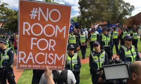 درگیری فعالان ضد نژادپرستی استرالیا با گروه های اسلام ستیز درنزدیکی ملبورن