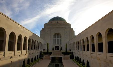 بنای یادبود جنگ در شهر کانبرا به عنوان برترین بنای استرالیا انتخاب شد.........................