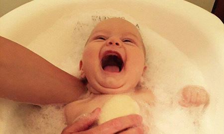 در استرالیا از شیر مادر ، صابون مخصوص نوزاد تولید می شود!