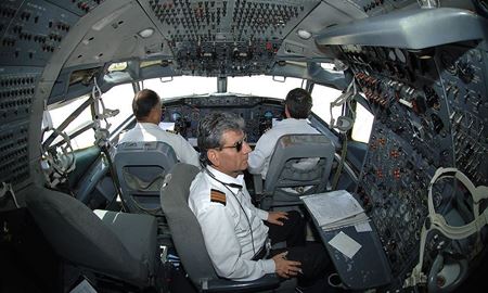 کارشناسان استرالیا ...هوای درون کابین هواپیما می تواند به سلامت خلبان، کادر پرواز و مسافران آسیب برساند