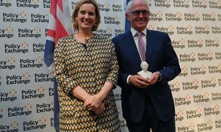  اهدای جایزه 'دیزرائیلی' به "مالکوم ترنبول" نخست وزیر استرالیا