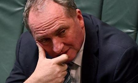 "برانبی جویس" معاون نخست وزیر استرالیا در آستانه حذف قرار گرفت