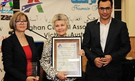 بزرگداشت ملکه تئاتر افغانستان"حبیبه عسگر"در ملبورن استرالیا(همراه با گزارش تصویری)