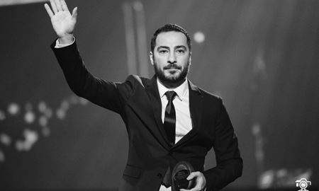 گزارش تصویری از اهدای جایزه به نوید محمدزاده در مراسم جوایز سینمایی آسیاپاسیفیک 2017 