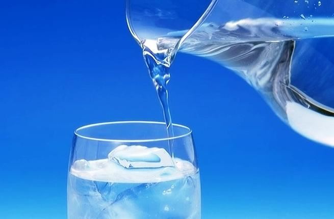 دانستنی های جالب و گوناگون..." آب را سرد بنوشیم یا گرم؟ "