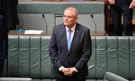 اقدام با ارزش نخست وزیر استرالیا ، "از کودکانی که از آن‌ها غافل شدیم عذرخواهی می‌کنیم"