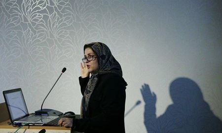 میمنت حسینی چاوشی، استاد جمعیت‌شناسی و محقق در دانشگاه ملی استرالیا در فرودگاه ایران بازداشت شد