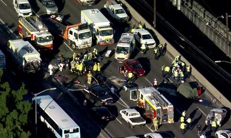 حادثه دلخراش تصادف در پل سیدنی هاربور بریج یک کشته و چند نفر زخمی بجای گذاشت