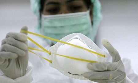 کاهش انتقال کرونا با استفاده از دو ماسک