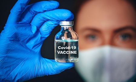 تزریق واکسن آسترازنکا در استرالیا متوقف نمی‌شود