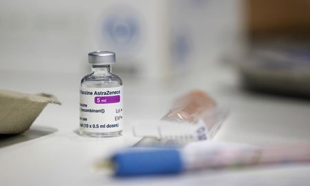 تلاش دولت استرالیا برای جلب اعتماد مردم به واکسن آسترازنکا