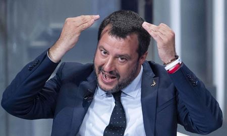 احتمال محاکمه وزیر اسبق ایتالیا به دلیل نپذیرفتن مهاجران