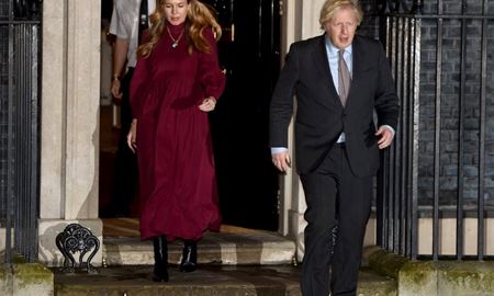 نخست وزیر بریتانیا متهم به سواستفاده مالی شد