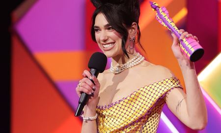 هنرمندان زن جوایز موسیقی پاپ بریتانیا را درو کردند