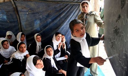 وعده دولت افغانستان برای استخدام هزاران معلم جدید