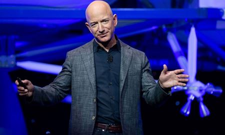 استعفای جف بزوس از مدیرعاملی آمازون و آغاز مسیر جدید