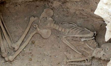 کشف 19 گور تاریخی در استان گیلان ایران