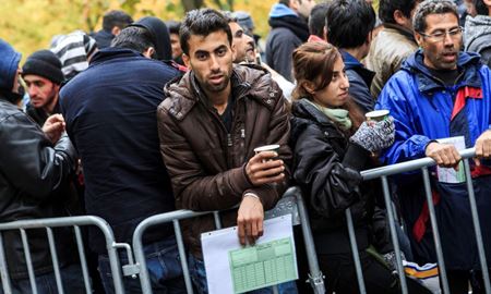 اتریش پناهندگان افغان را اخراج می‌کند