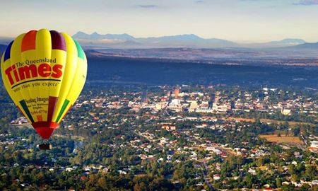 گردشگری استرالیا/پرواز با بالون به همراه صرف صبحانه بر فراز بریزبن در ایالت کوئینزلند