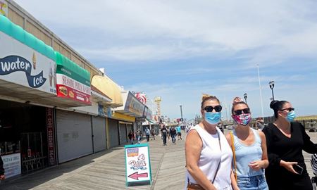 واکسن گریز بودن به دوستی‌ها پایان می‌دهد