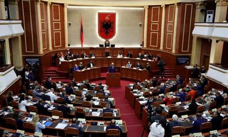 سیطره زنان بر کابینه دولت آلبانی با 12 وزیر