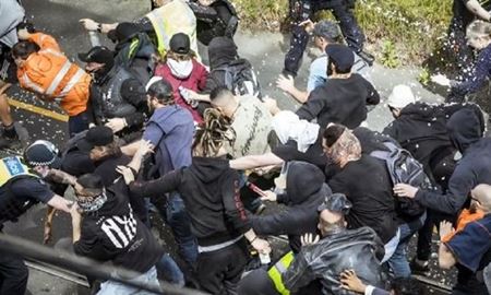 دستگیری ۲۳۵ نفر از مخالفان قرنطینه در تظاهرات ملبورن