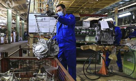 سرعت تولید صنعتی در ایران کاهش یافت