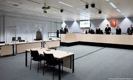 فرار منشی 96 ساله اردوگاه مرگ نازی‌ها