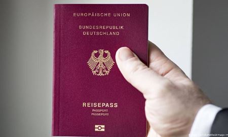 پاسپورت معتبر، شرط ورود شهروندان اتحادیه اروپا به بریتانیا