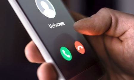 چگونه در استرالیا از مزاحمت‌ها و کلاهبرداری‌های تلفنی در امان بمانید؟