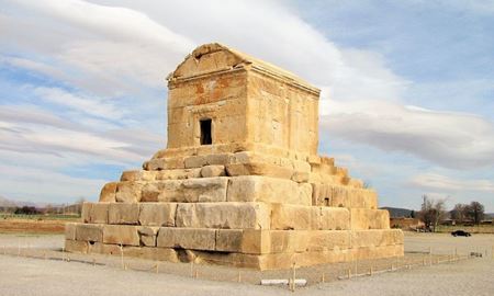 هفتم آبان‌ماه روز کوروش بزرگ مبارک