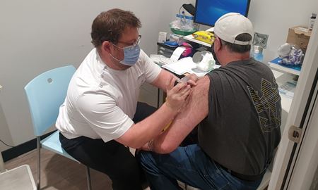 واکسینه شدن کامل 80 درصد افراد واجد شرایط در قلمرو شمالی استرالیا