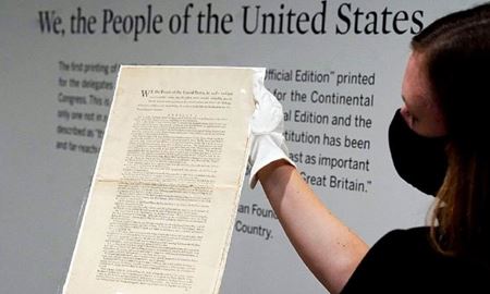 فروش نسخه اصلی قانون اساسی آمریکا به قیمت 43 میلیون دلار