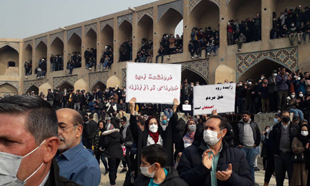 جاری شدن دائمی آب در زاینده رود خواسته تجمع روزهای اخیر مردم اصفهان