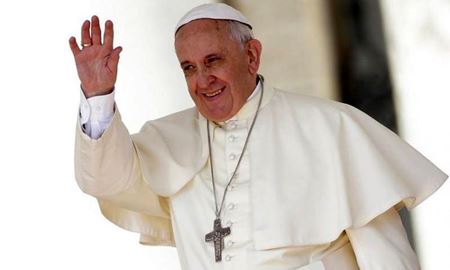 پیام پاپ فرانسیس به مناسبت کریسمس و تاکید بر حل مناقشات جهانی