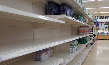 احتمال استفاده از شناور‌ها و هواپیماهای نظامی برای حل بحران کمبودعرضه